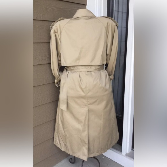Signature Expressions Woman's Size 6P Trench Coat Tan Belted In/Out Lining Tan - Picture 2 of 16
